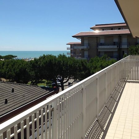 Residence Gallo - Walterigato Apartments Per Solo Famiglie Lido di Jesolo Szoba fotó