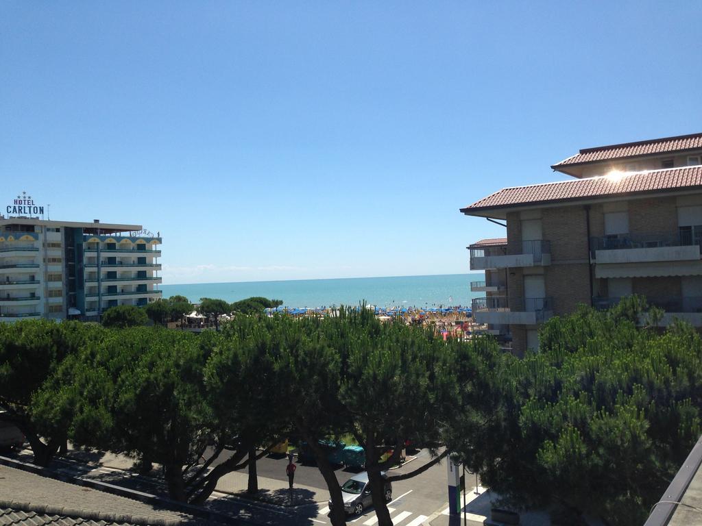 Residence Gallo - Walterigato Apartments Per Solo Famiglie Lido di Jesolo Kültér fotó