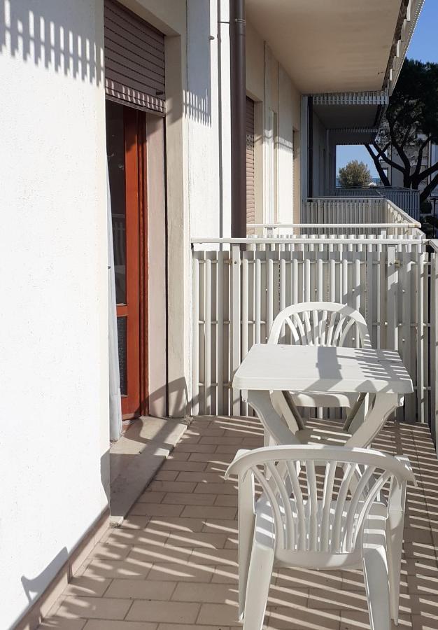 Residence Gallo - Walterigato Apartments Per Solo Famiglie Lido di Jesolo Kültér fotó